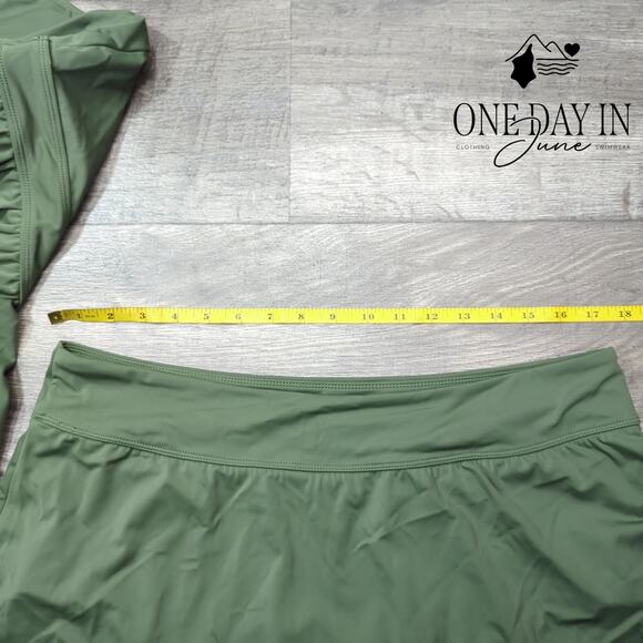 D&Co. Skirted Tankini Swimsuit Size 16 - Picture 2 of 5